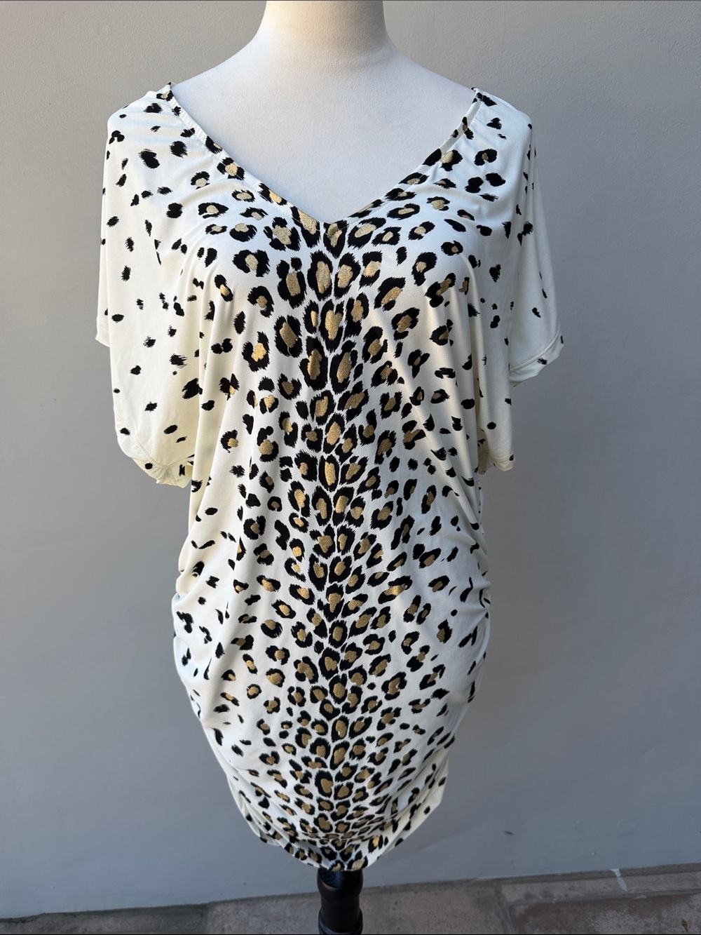 CARMEN MARC VALVO NWT New Leopard Print CoverUp Gold Black Off White Medium Larg